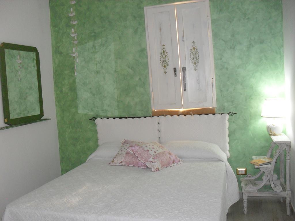 Fattoria La Traccia Villa เฟอร์ติเลีย ห้อง รูปภาพ
